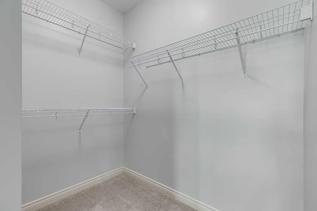 181 Rockyledge View NW Calgary AB T3G 6B1
