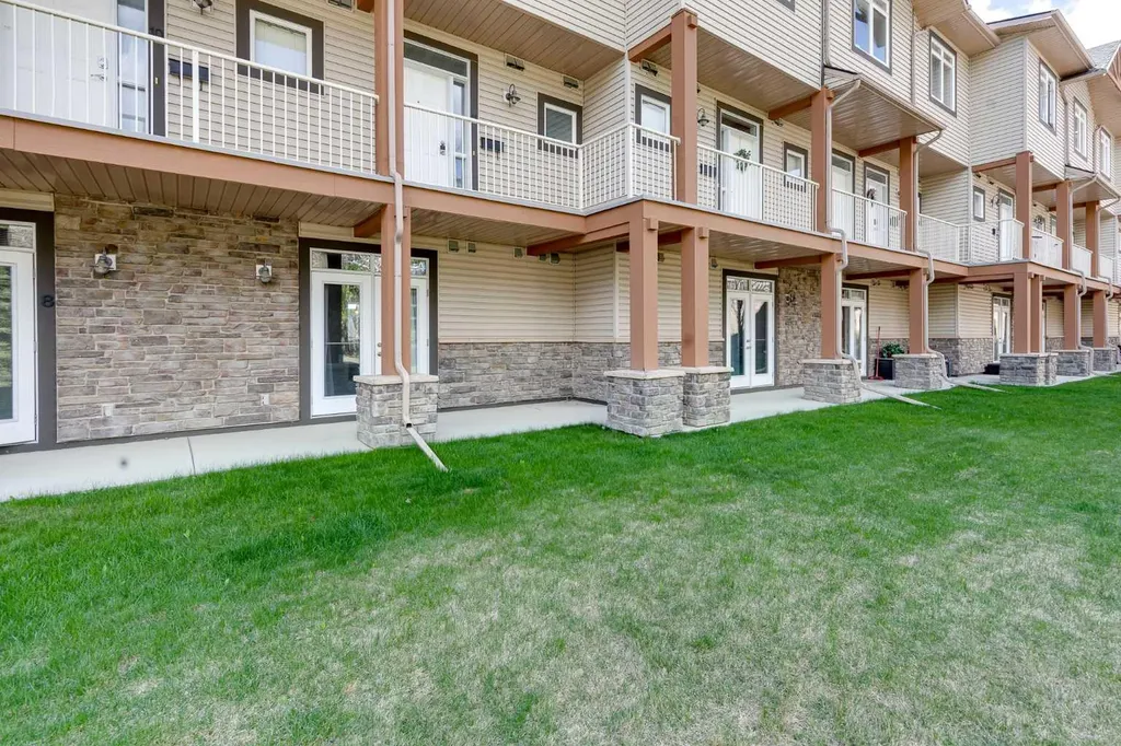 181 Rockyledge View NW Calgary AB T3G 6B1