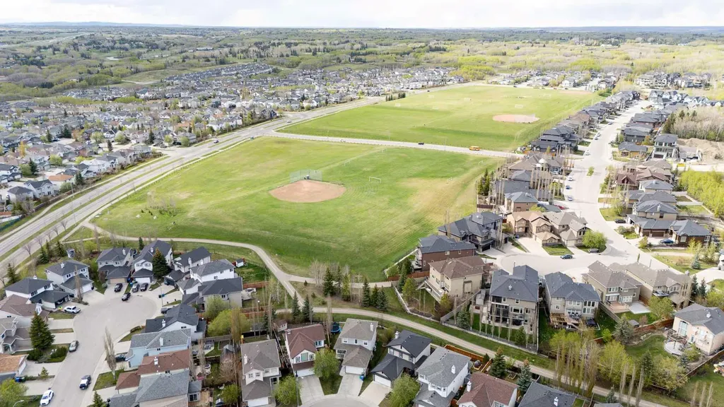181 Rockyledge View NW Calgary AB T3G 6B1