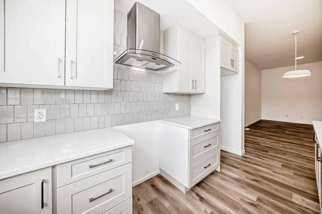 36 Mercado Road SE Calgary AB T3M 3Y4