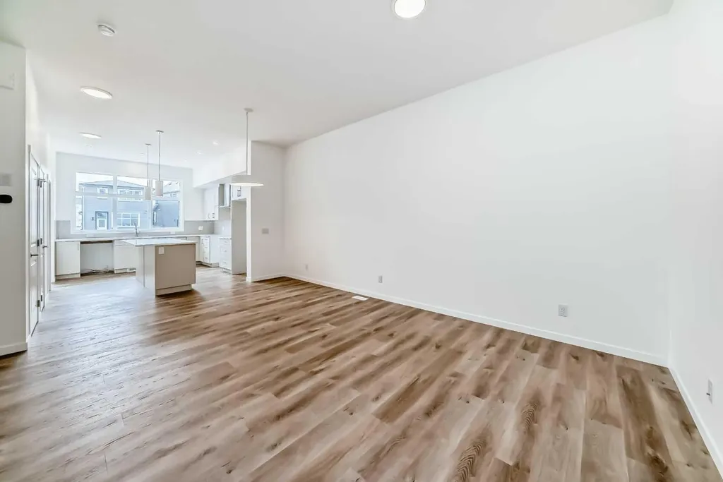 36 Mercado Road SE Calgary AB T3M 3Y4