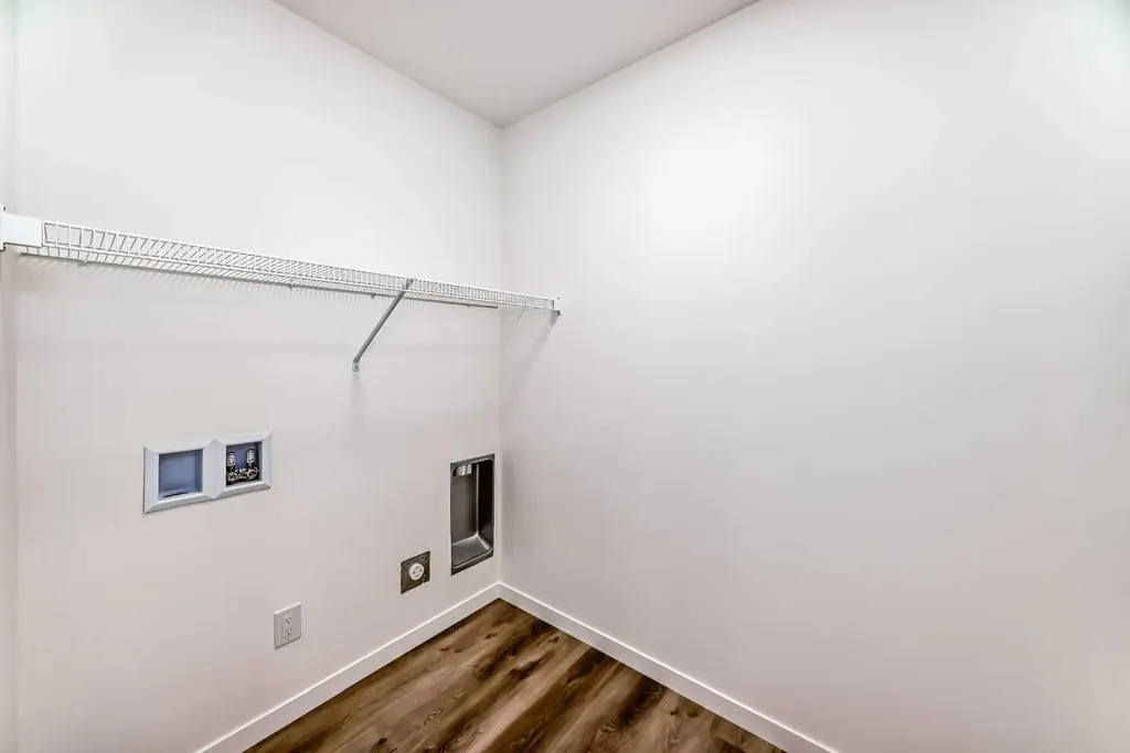 36 Mercado Road SE Calgary AB T3M 3Y4