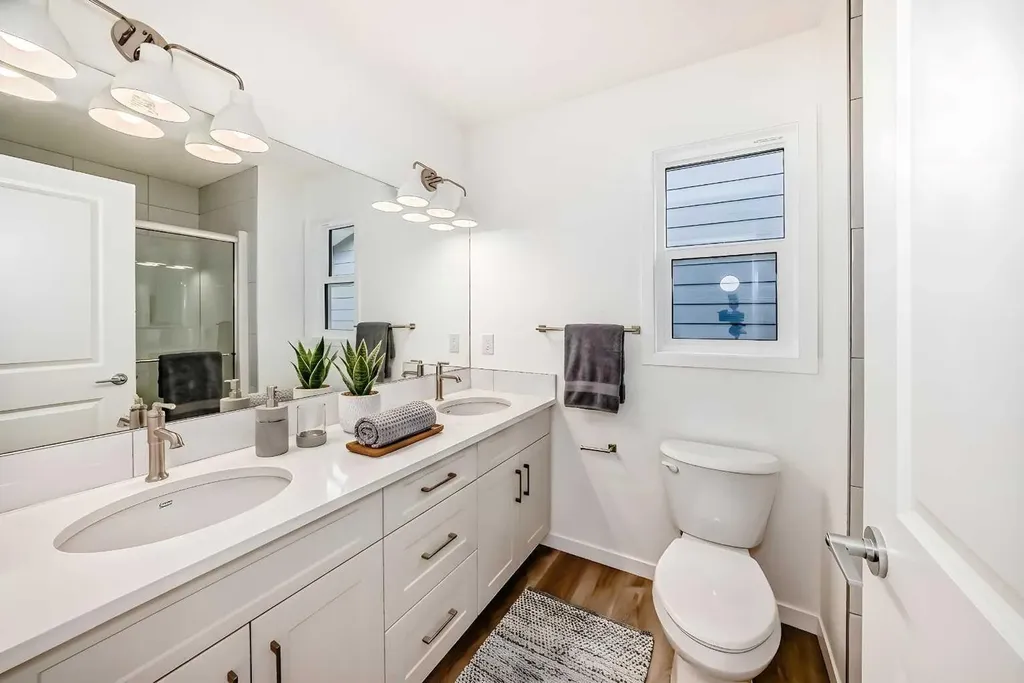 36 Mercado Road SE Calgary AB T3M 3Y4