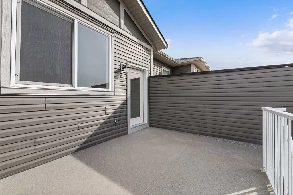 19 Wolf Crescent Okotoks AB T1S 5V1
