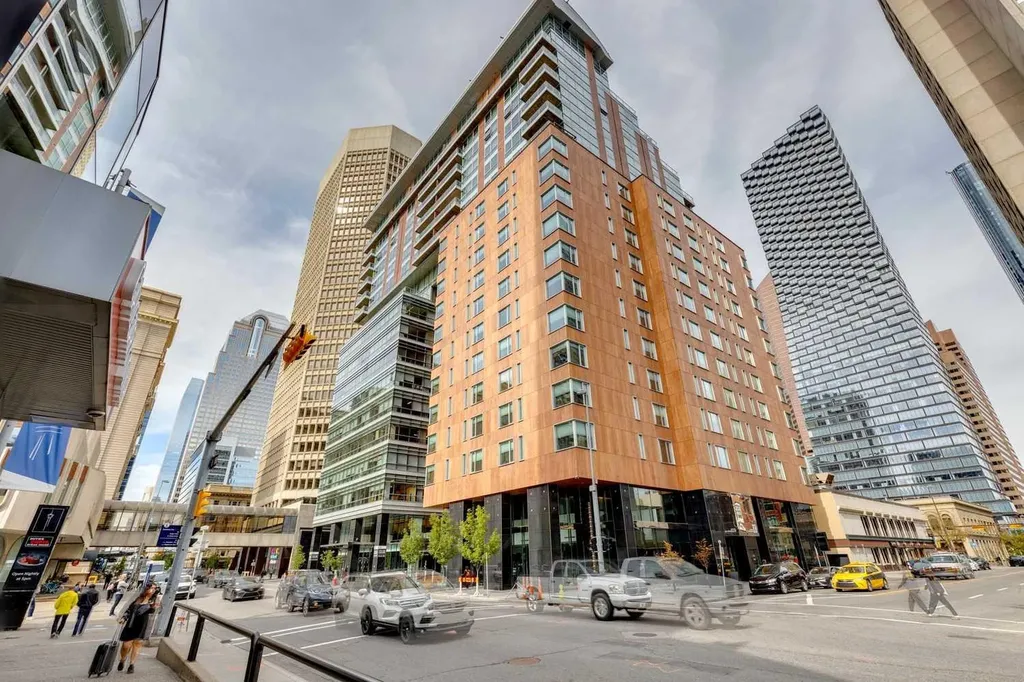 108 9 Avenue SW Calgary AB T2P 0S9