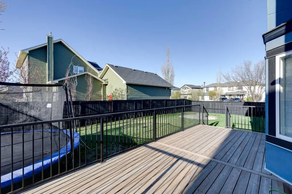 80 Canoe Square SW Airdrie AB T4B2N6