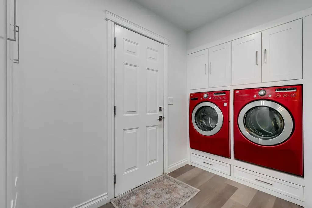 80 Canoe Square SW Airdrie AB T4B2N6