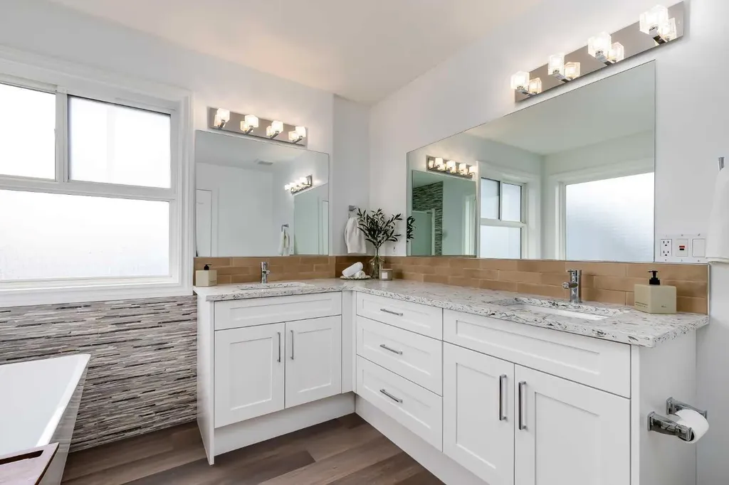 80 Canoe Square SW Airdrie AB T4B2N6