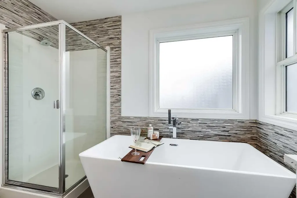 80 Canoe Square SW Airdrie AB T4B2N6