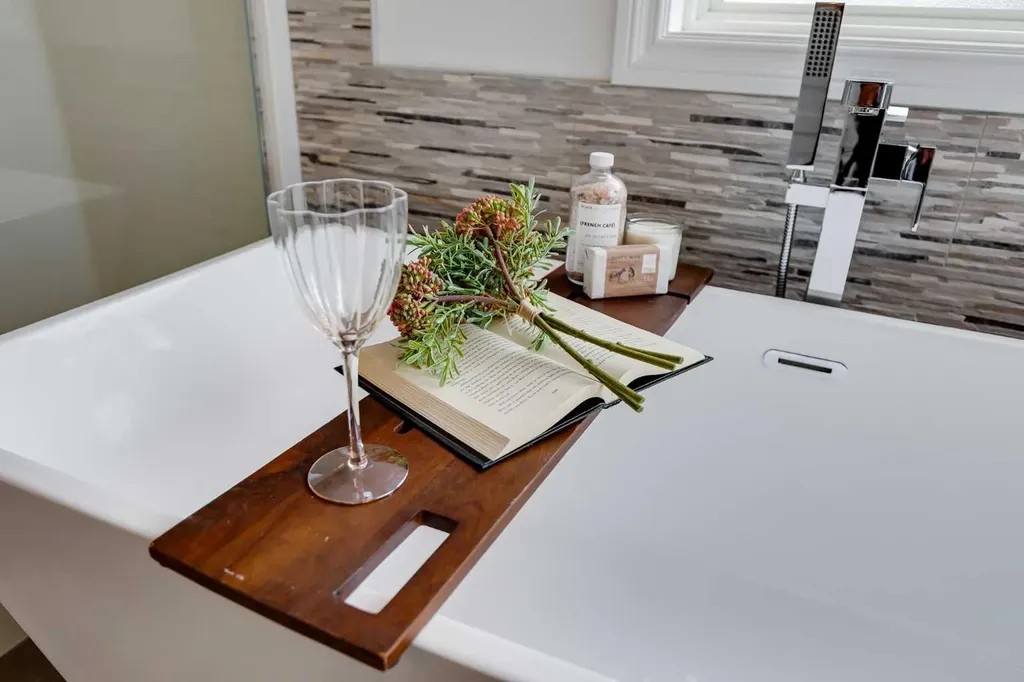 80 Canoe Square SW Airdrie AB T4B2N6