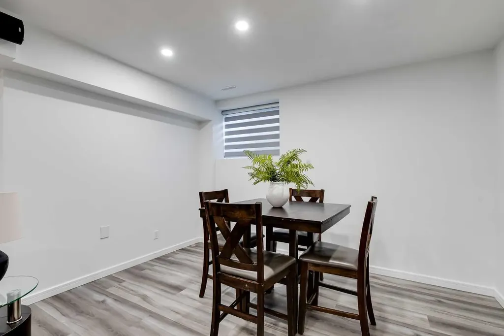 80 Canoe Square SW Airdrie AB T4B2N6