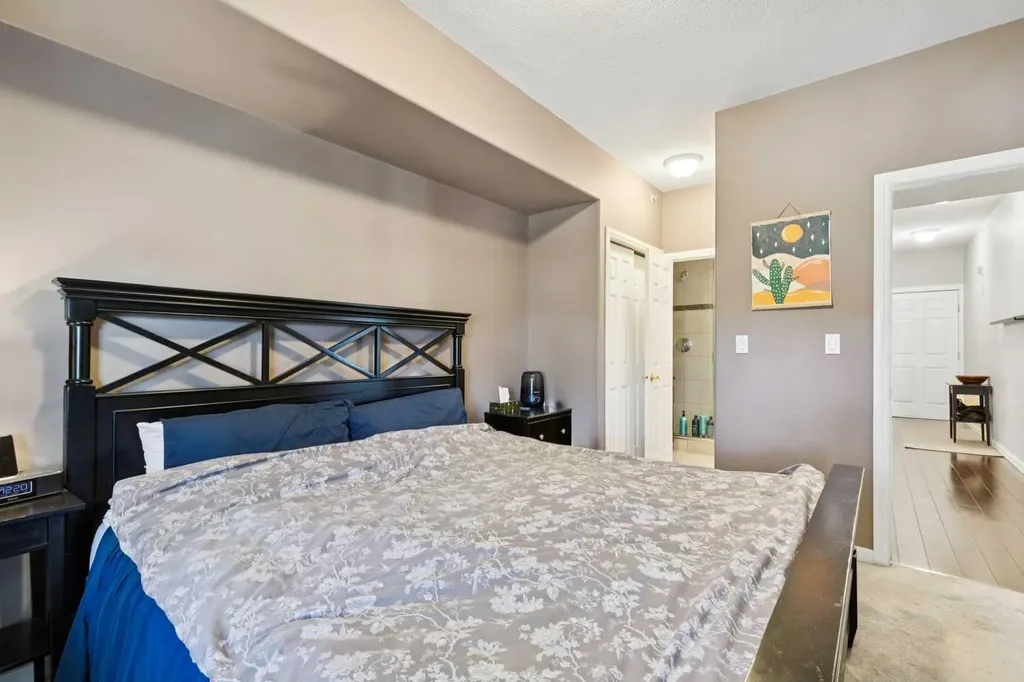 1919 31 Street SW Calgary AB T3E 2M8