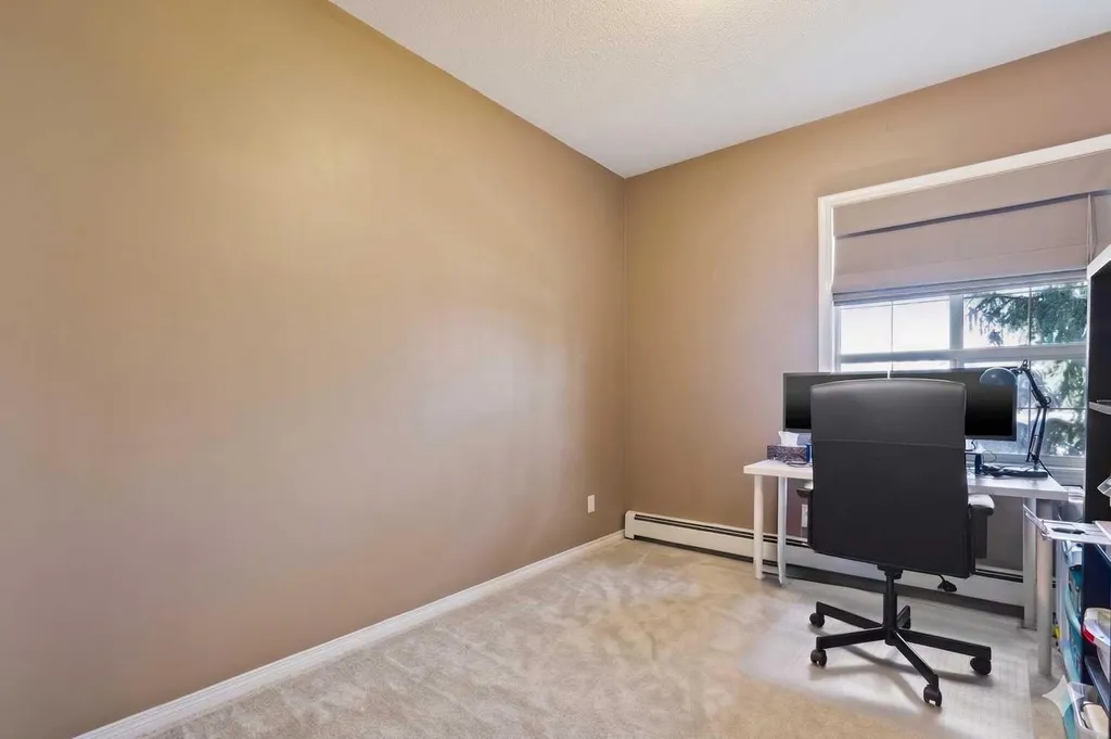 1919 31 Street SW Calgary AB T3E 2M8