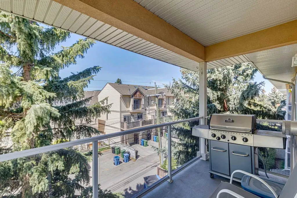 1919 31 Street SW Calgary AB T3E 2M8