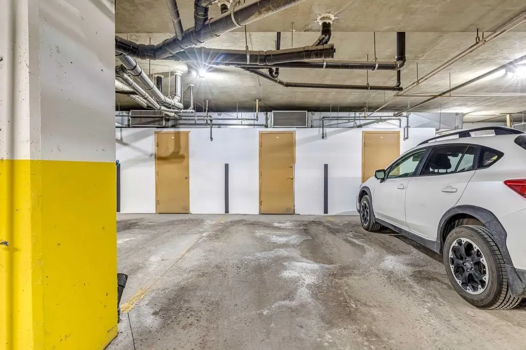 1919 31 Street SW Calgary AB T3E 2M8