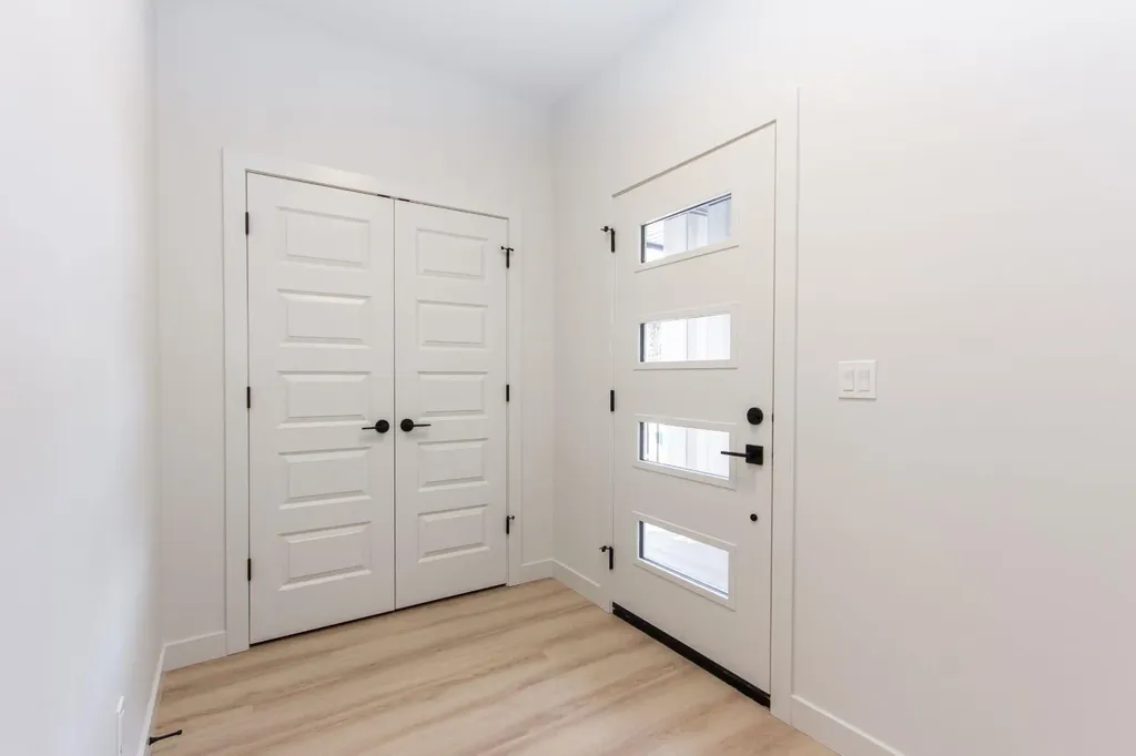 37 Terra Close Red Deer AB T4P 0T7
