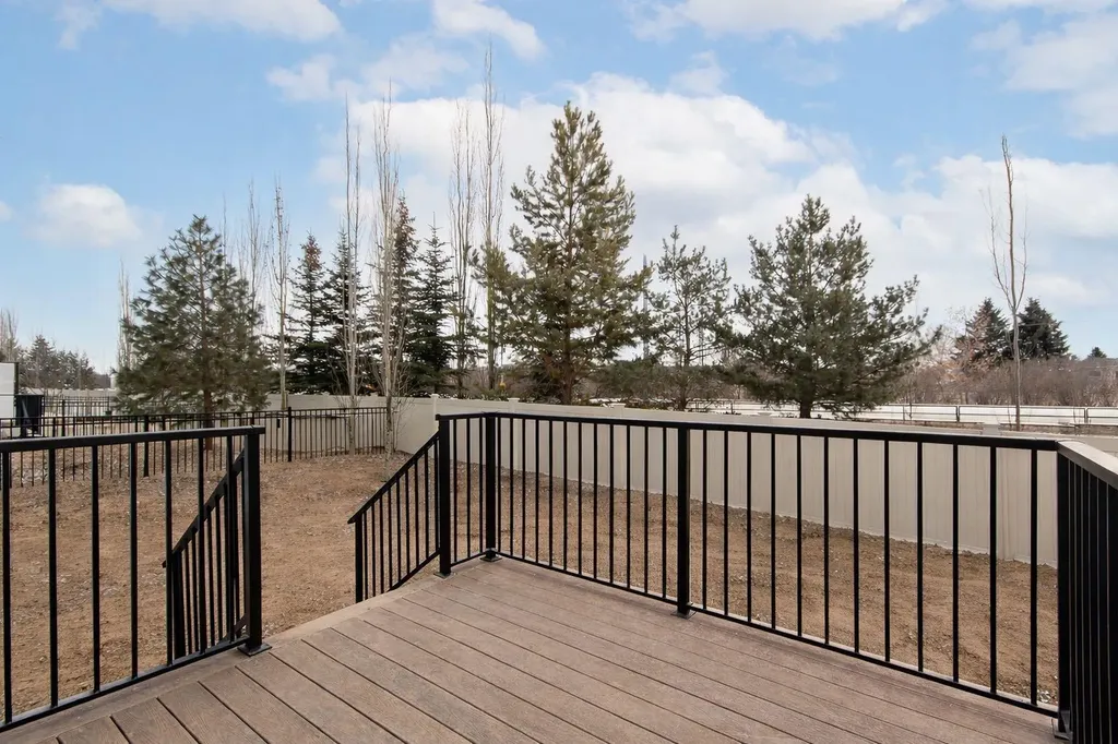 37 Terra Close Red Deer AB T4P 0T7