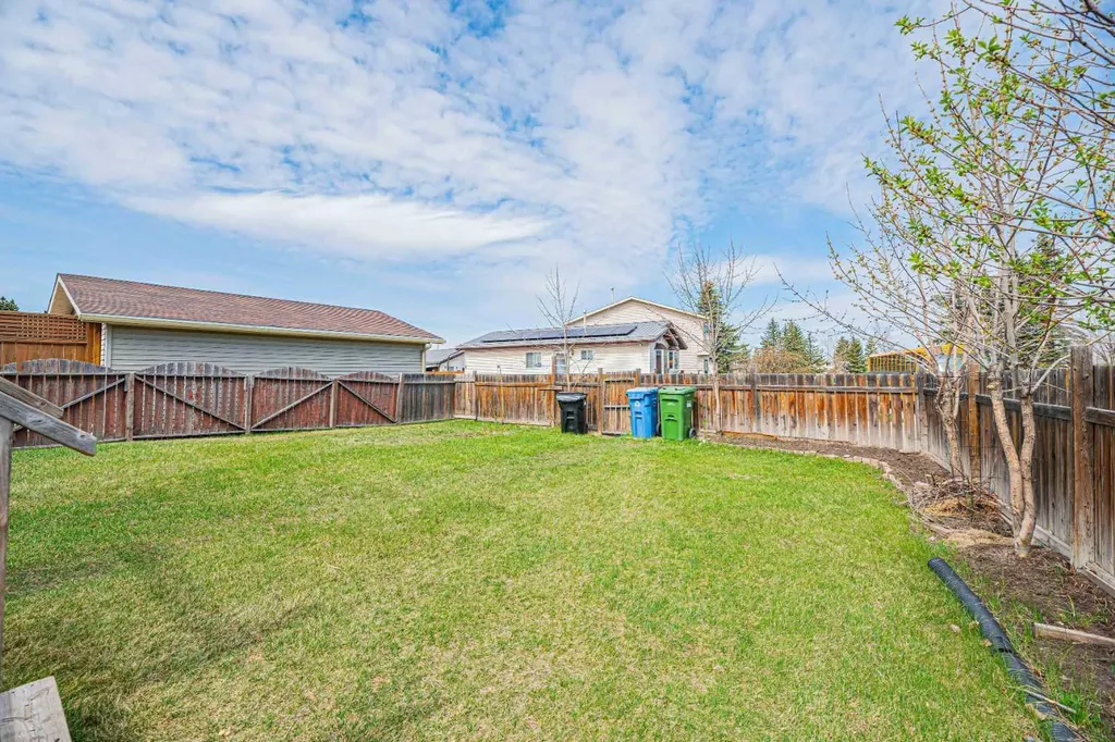 43 Abbercove Road SE Calgary AB T2A 6Z1