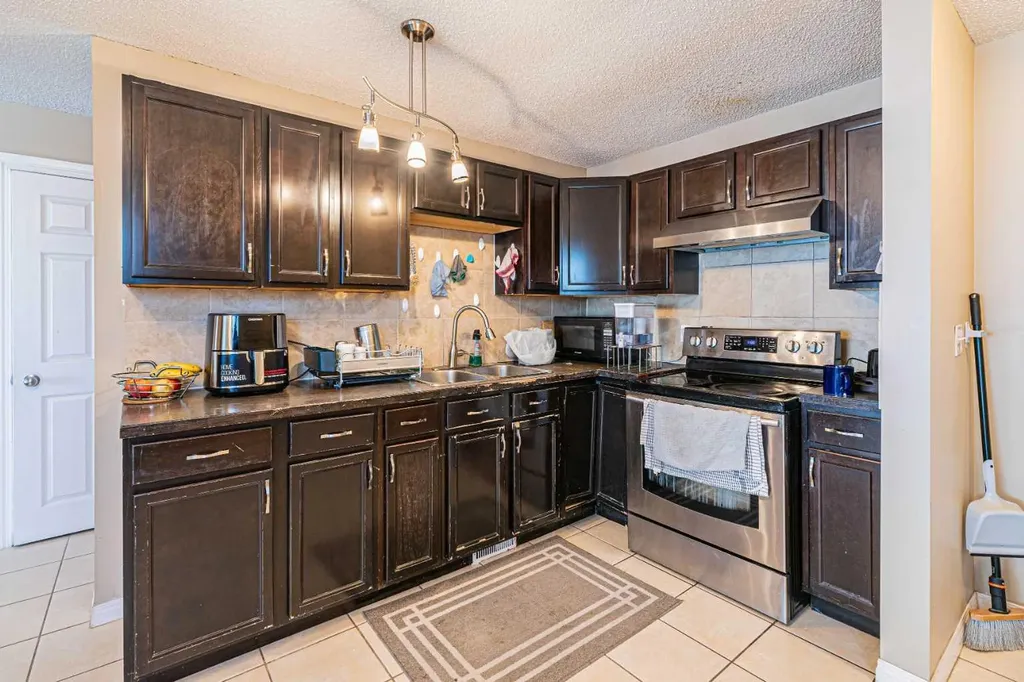 43 Abbercove Road SE Calgary AB T2A 6Z1