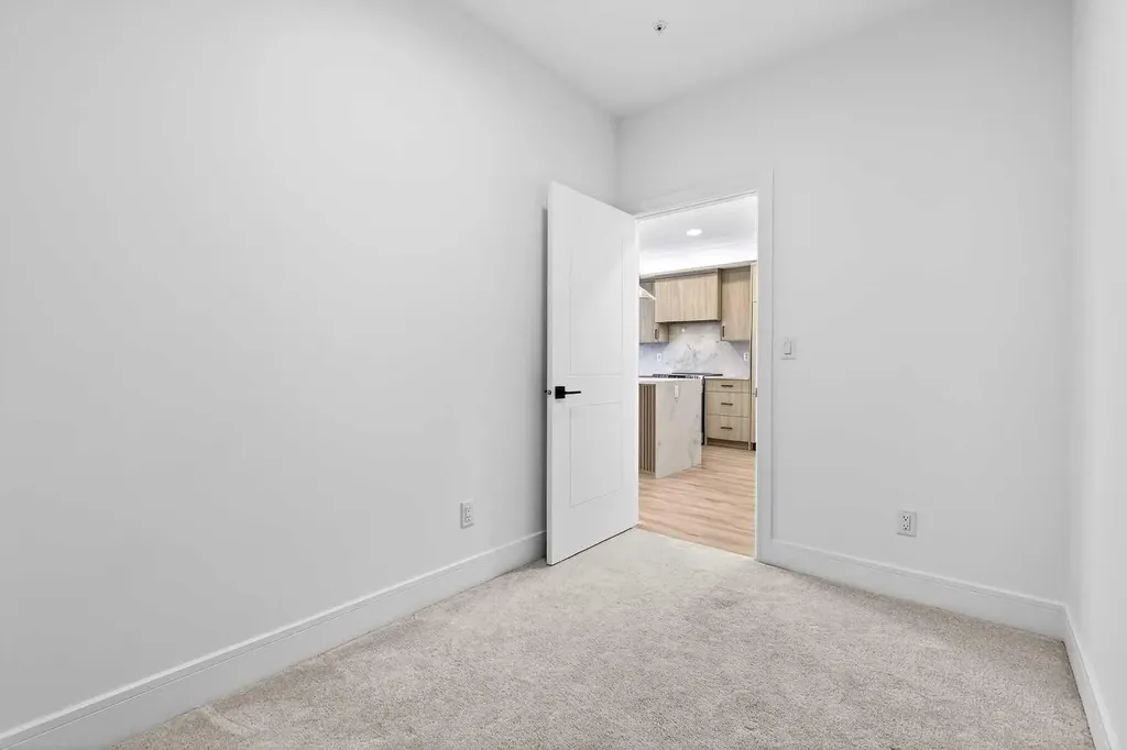 370 Dieppe Drive SW Calgary AB T3E 0E6