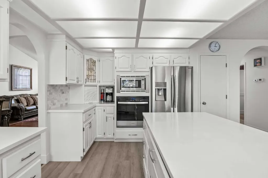 1360 Shawnee Road SW Calgary AB T2Y2T1