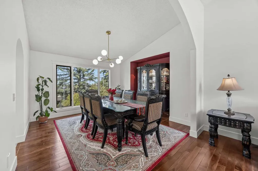 1360 Shawnee Road SW Calgary AB T2Y2T1