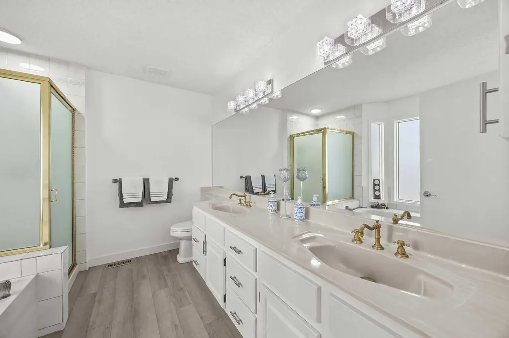 1360 Shawnee Road SW Calgary AB T2Y2T1