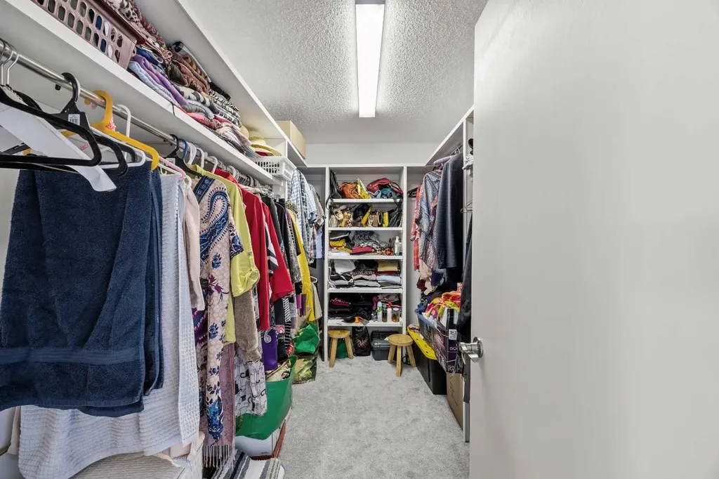 1360 Shawnee Road SW Calgary AB T2Y2T1