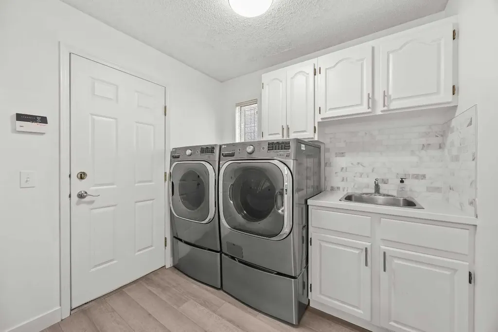 1360 Shawnee Road SW Calgary AB T2Y2T1