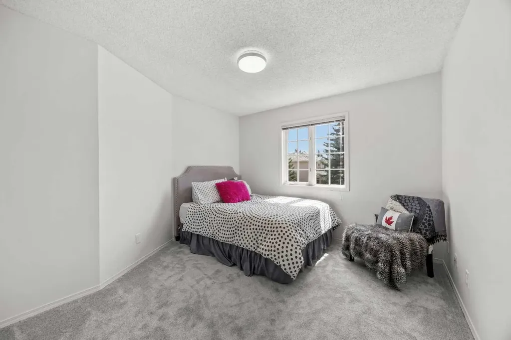 1360 Shawnee Road SW Calgary AB T2Y2T1