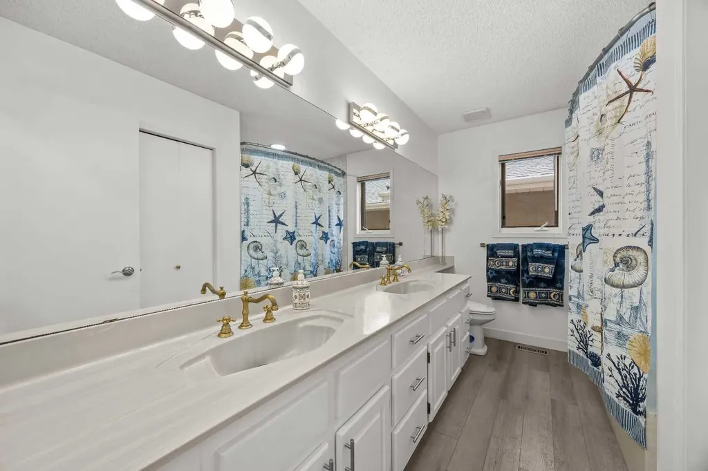1360 Shawnee Road SW Calgary AB T2Y2T1