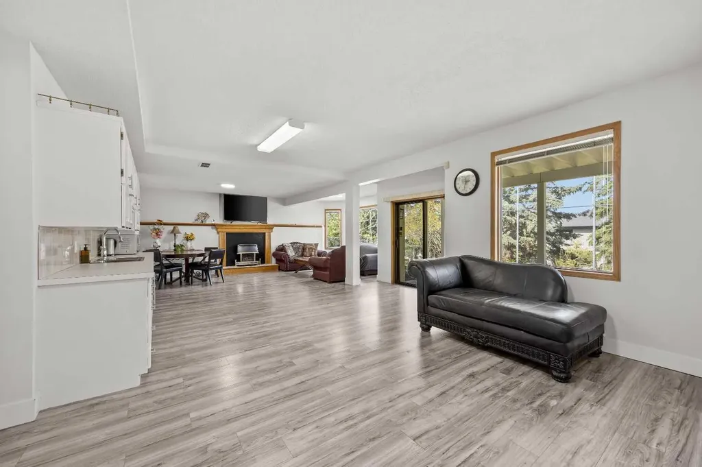 1360 Shawnee Road SW Calgary AB T2Y2T1