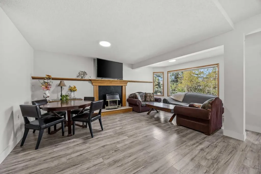 1360 Shawnee Road SW Calgary AB T2Y2T1