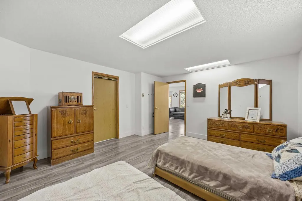 1360 Shawnee Road SW Calgary AB T2Y2T1