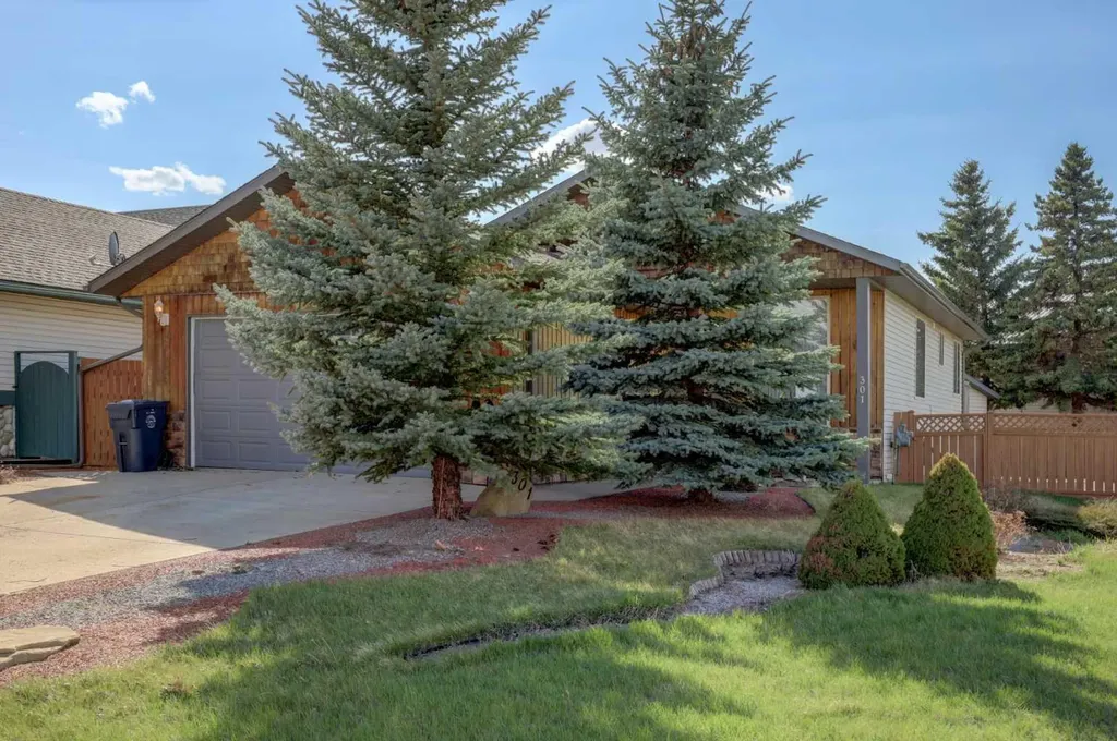 301 9 Street Beiseker AB T0M 0G0