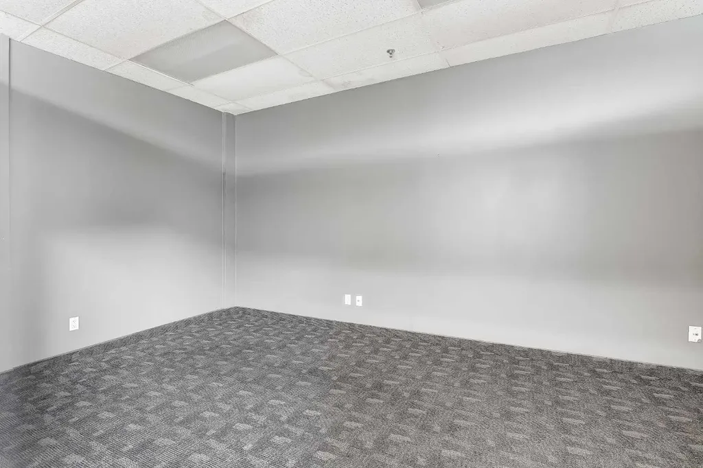 10006 101 Avenue Grande Prairie AB T8V0Y1