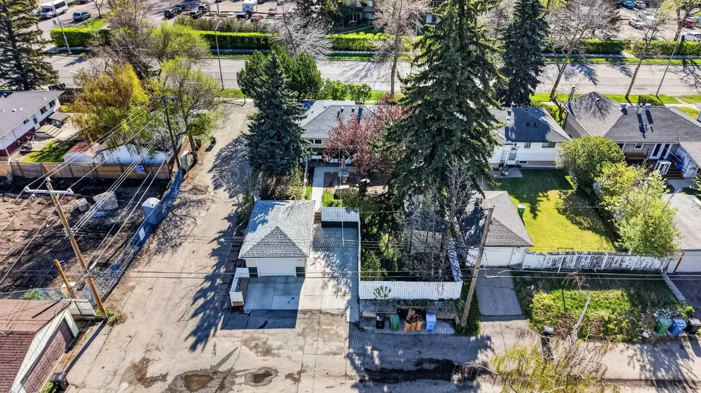 9211 Elbow Drive SW Calgary AB T2V 1L5