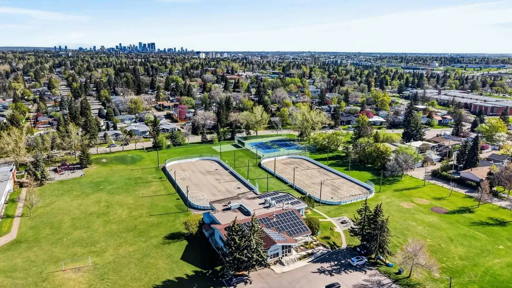 9211 Elbow Drive SW Calgary AB T2V 1L5