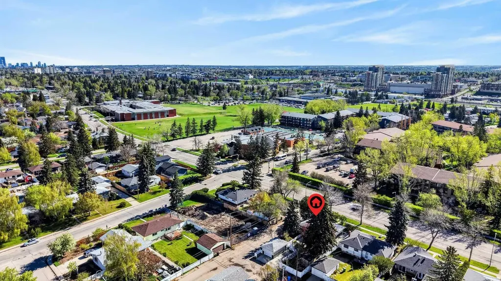 9211 Elbow Drive SW Calgary AB T2V 1L5