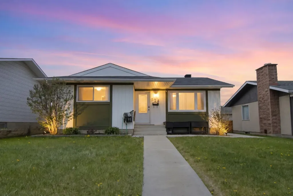124 Maitland Drive NE Calgary AB T2A 5A5