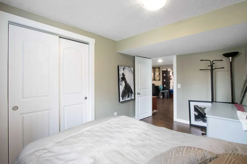 124 Maitland Drive NE Calgary AB T2A 5A5