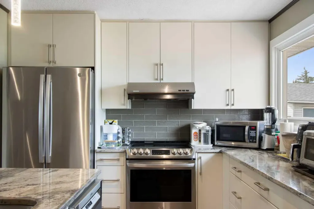 124 Maitland Drive NE Calgary AB T2A 5A5