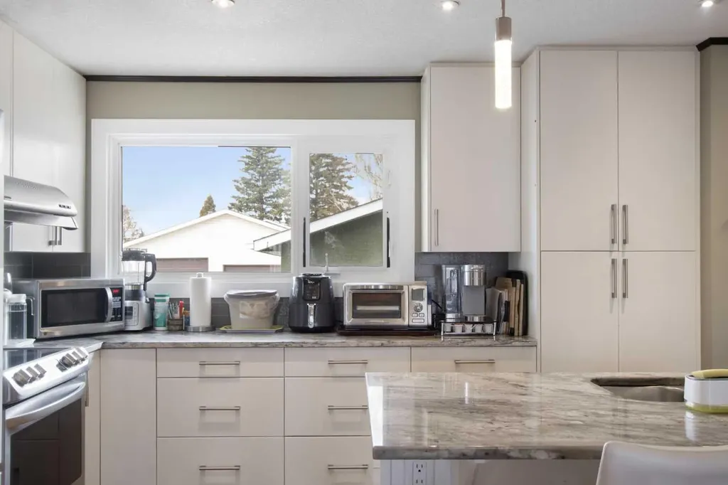 124 Maitland Drive NE Calgary AB T2A 5A5