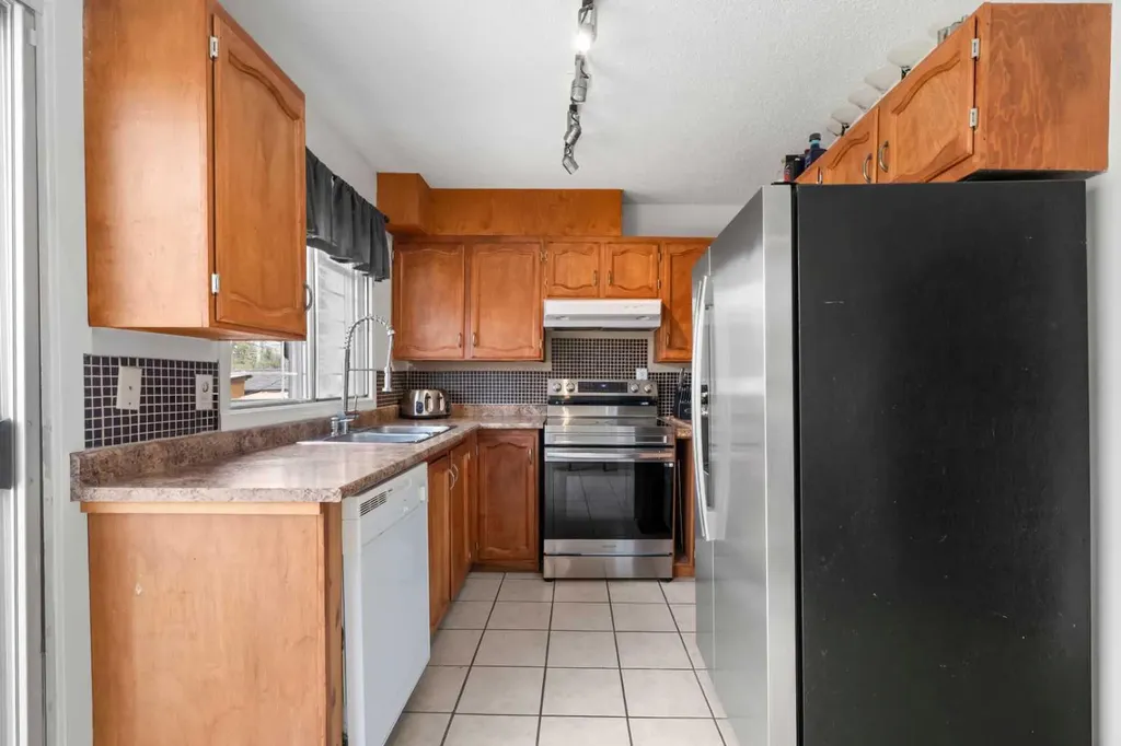 3312 56 Street NE Calgary AB T1Y 3W1