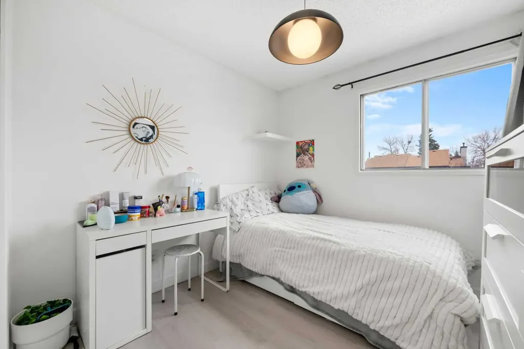 3312 56 Street NE Calgary AB T1Y 3W1