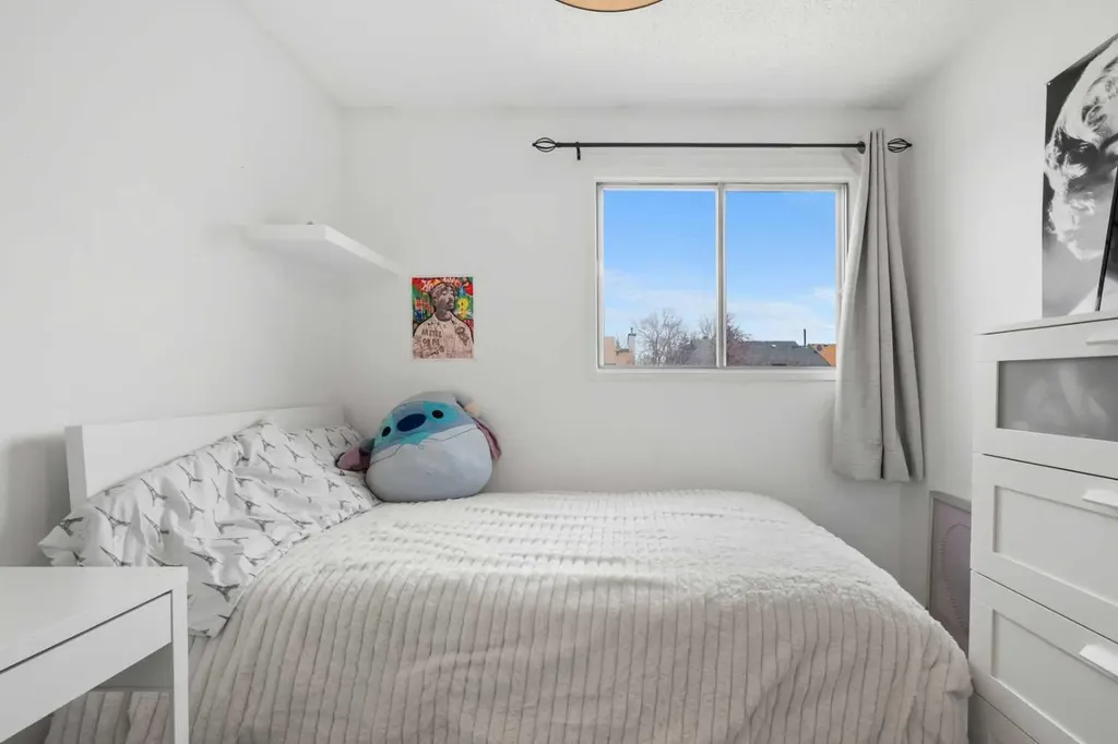 3312 56 Street NE Calgary AB T1Y 3W1