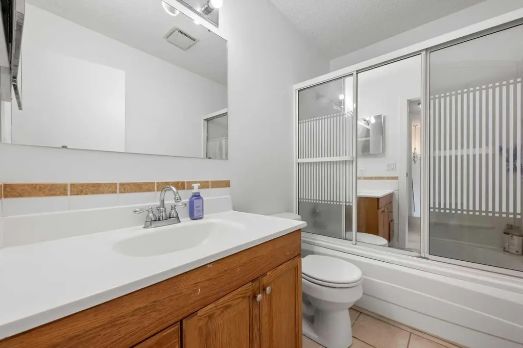 3312 56 Street NE Calgary AB T1Y 3W1
