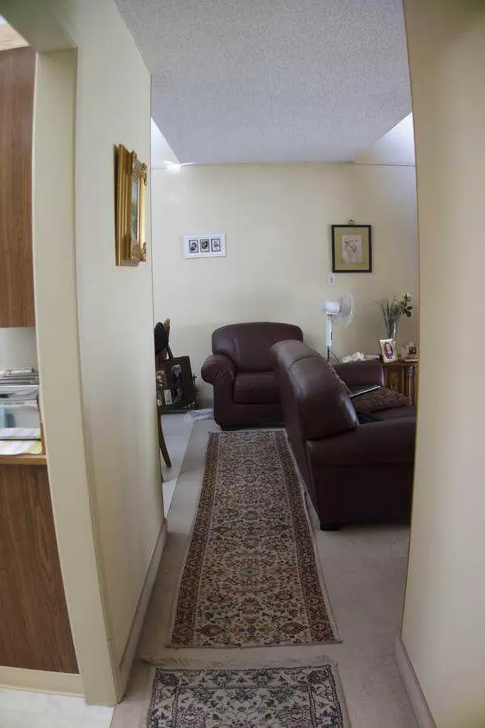3719C 49 Street NW Calgary AB T3A 2E3