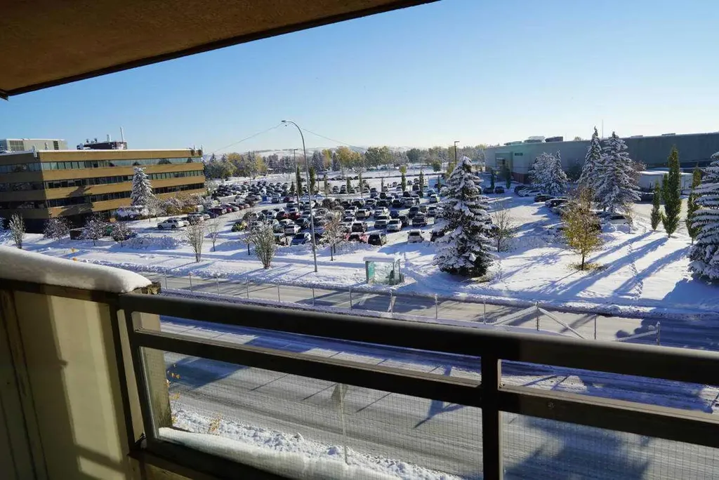 3719C 49 Street NW Calgary AB T3A 2E3
