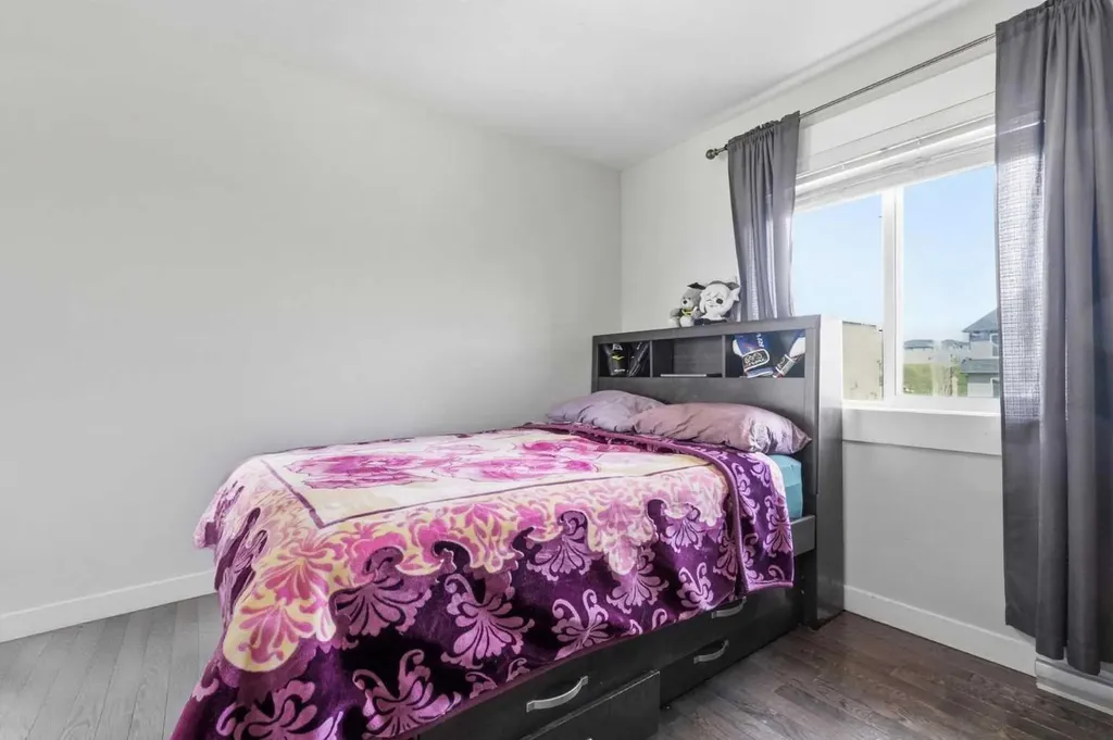 161 Rainbow Falls Glen Chestermere AB T1X 0S5